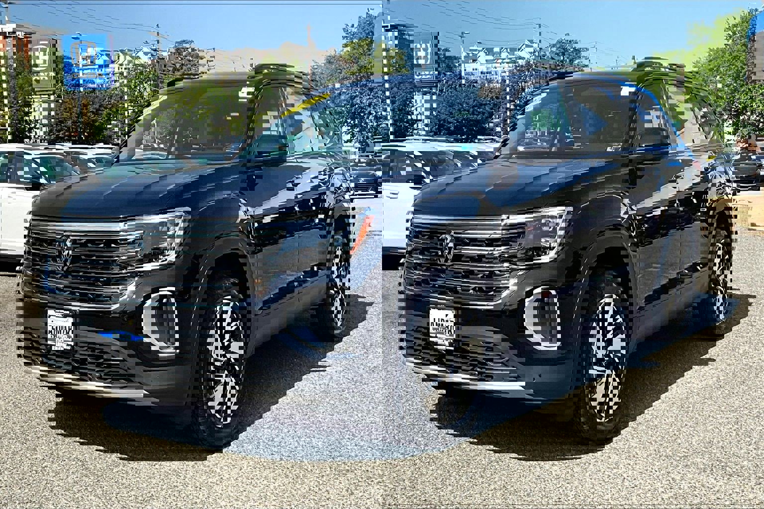 Used 2024 Volkswagen Atlas SE