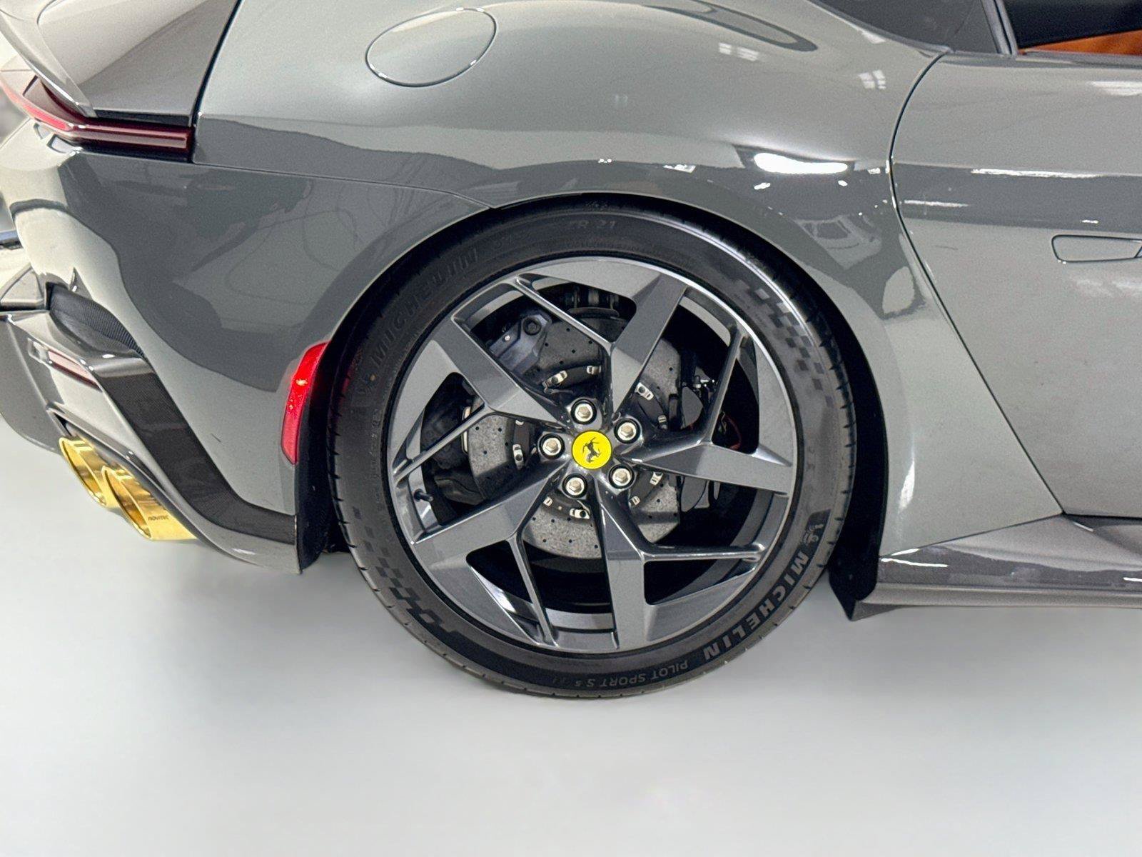 Used 2025 Ferrari 12Cilindri RWD image 38