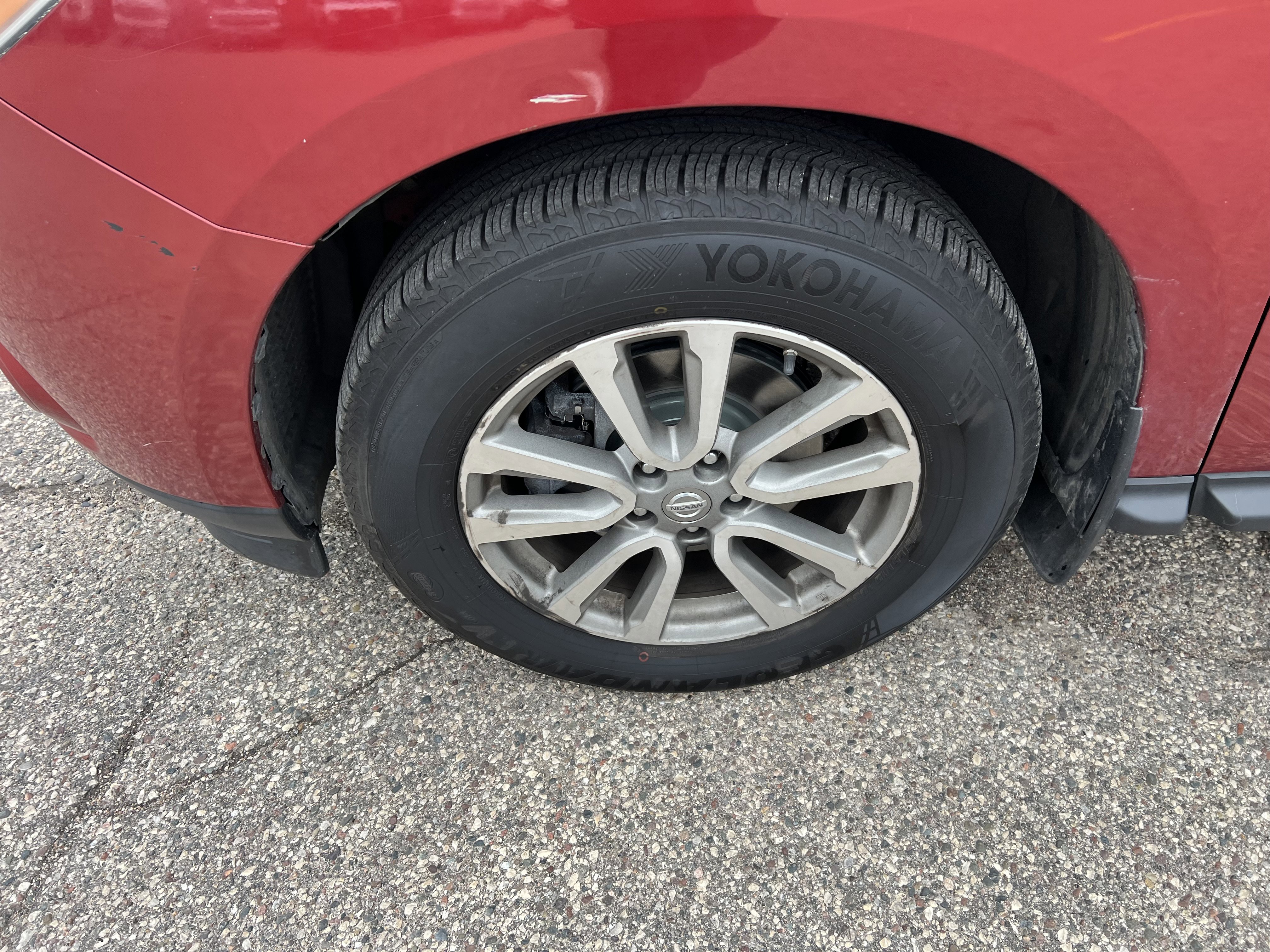 Used 2016 Nissan Pathfinder S image 6