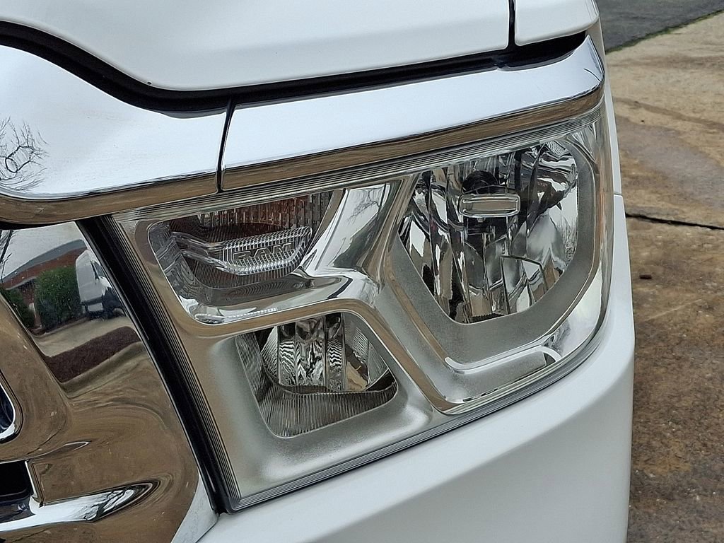 Used 2023 RAM 1500 Big Horn AWD/4WD image 9