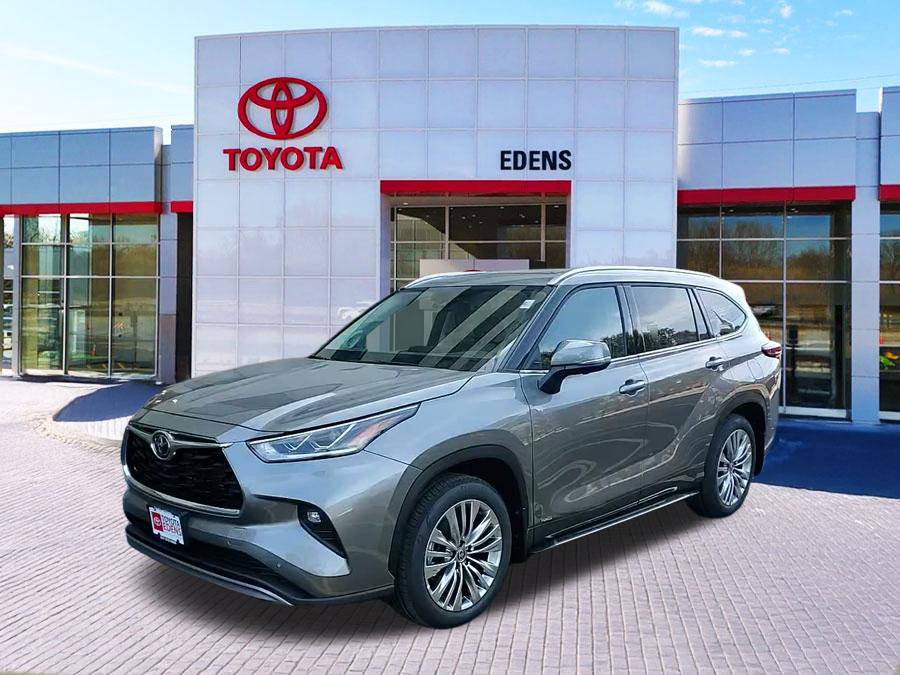 New 2026 Toyota Highlander Platinum image 8