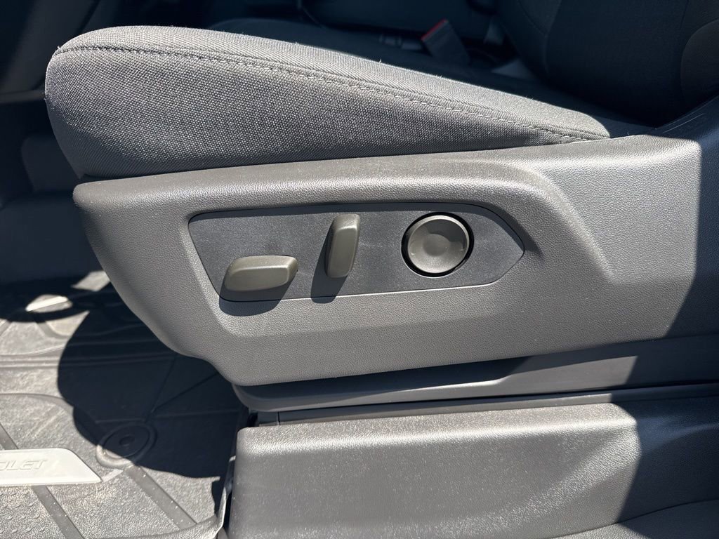 New 2026 Chevrolet Silverado 2500 Custom w/ Custom Value Package AWD/4WD image 11