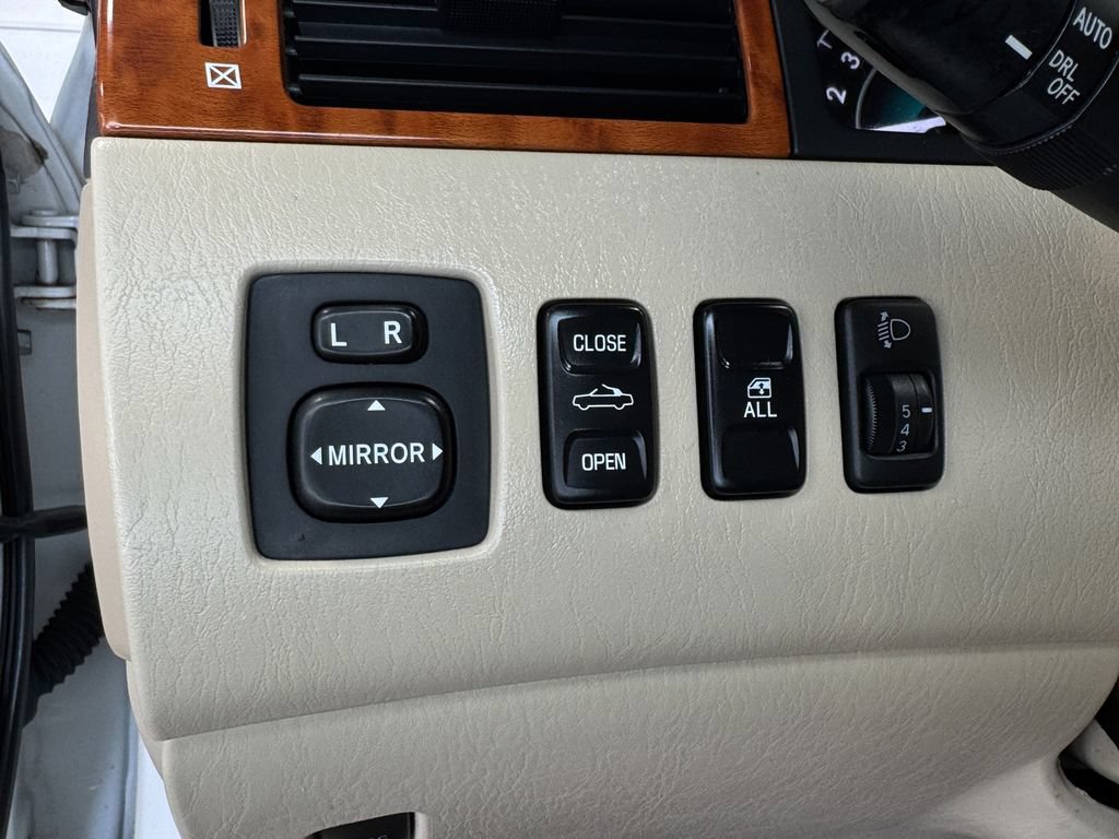 Used 2008 Toyota Solara SLE FWD image 19