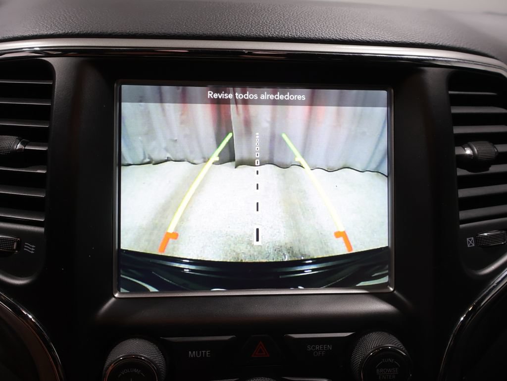 Used 2018 Jeep Grand Cherokee Altitude AWD/4WD image 28