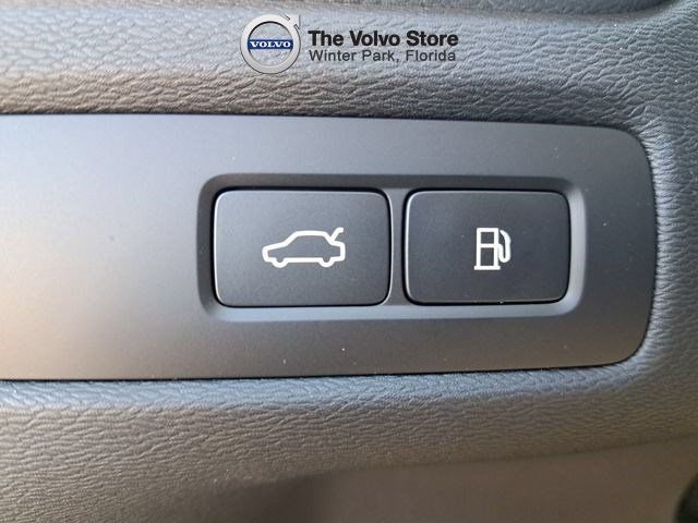 New 2026 Volvo XC60 T8 Plus w/ Protection Package Premier AWD/4WD image 27
