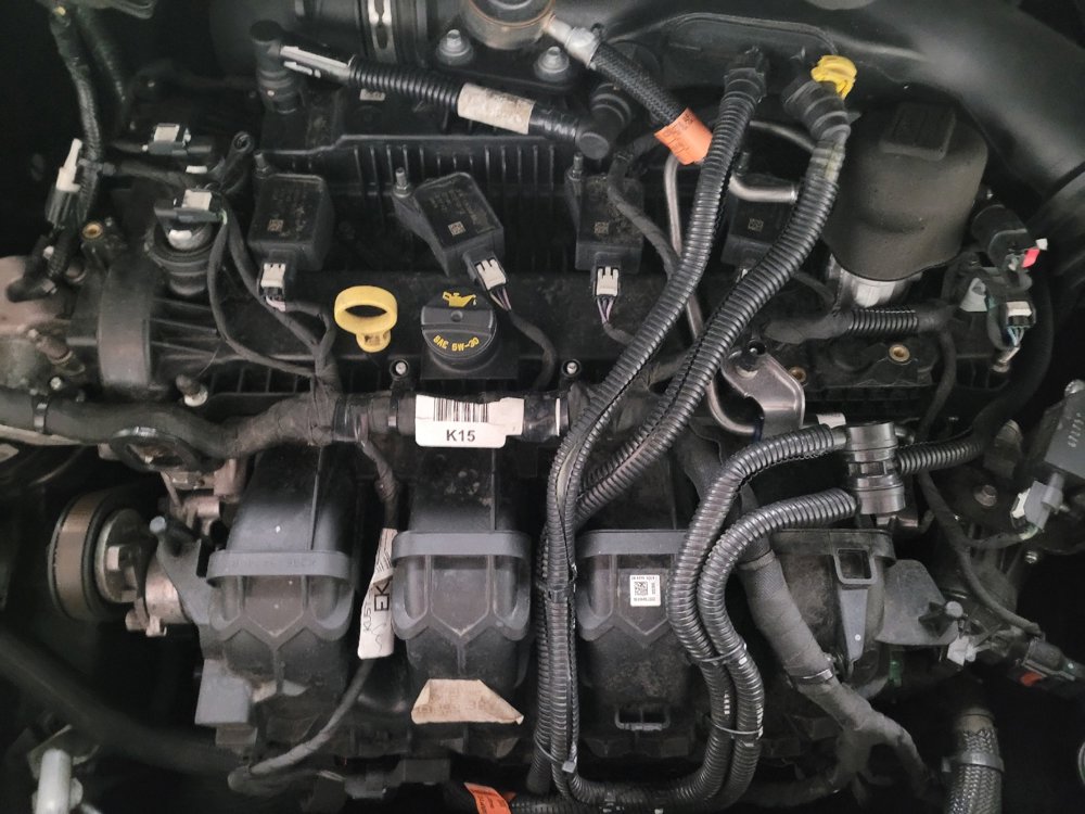 Used 2021 Ford Edge SE image 30