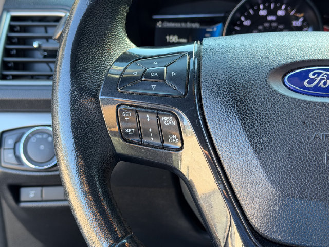 Used 2018 Ford Explorer XLT w/ Equipment Group 202A FWD image 10