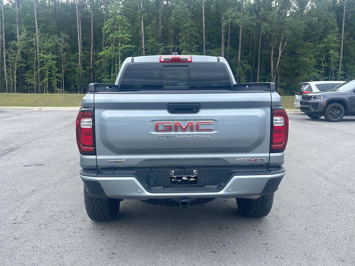 Used 2023 GMC Canyon AT4X w/ Edition 1 AWD/4WD image 6