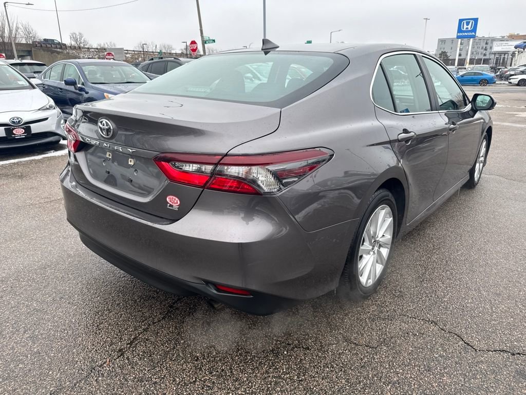 Used 2023 Toyota Camry LE image 7