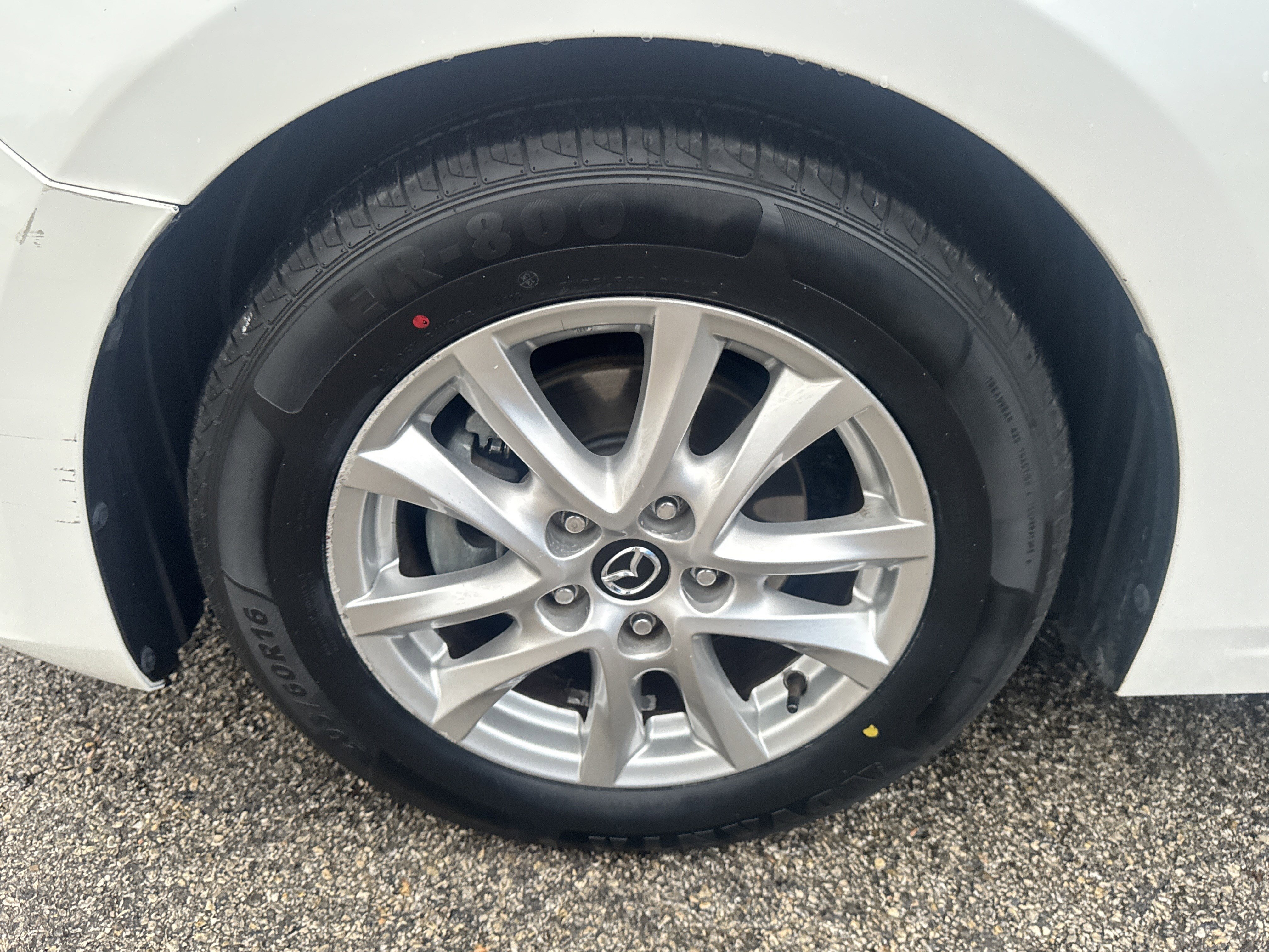 Used 2016 MAZDA MAZDA3 i Touring image 9