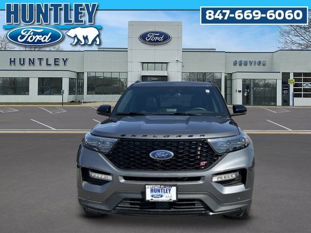 Used 2023 Ford Explorer ST w/ Technology Package AWD/4WD image 3