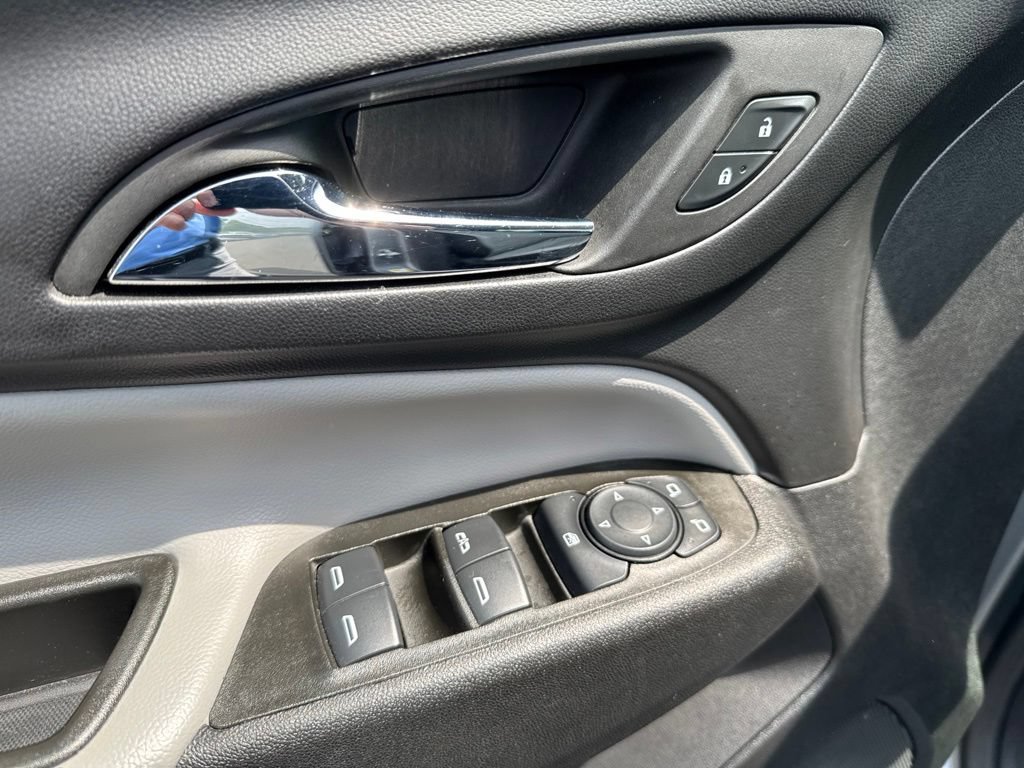 Used 2024 Chevrolet Equinox LT AWD/4WD image 13