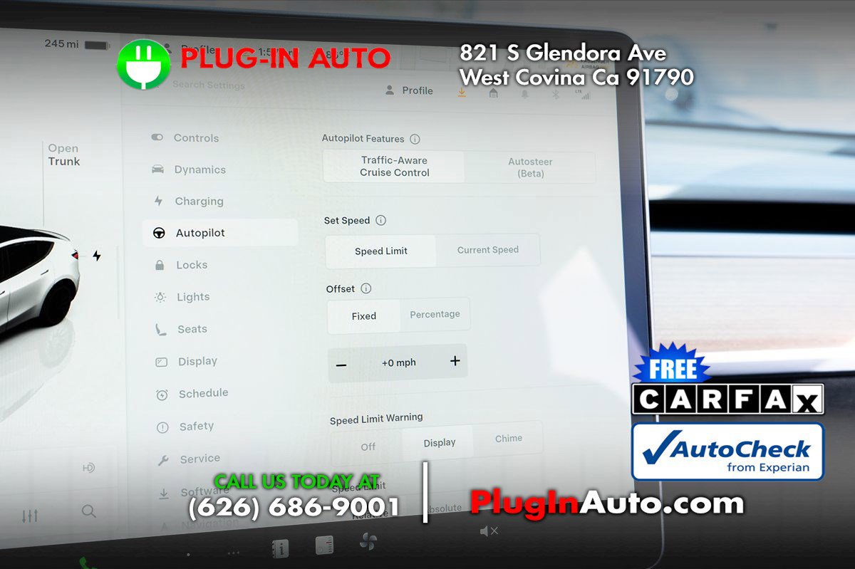 Used 2023 Tesla Model Y Performance image 24