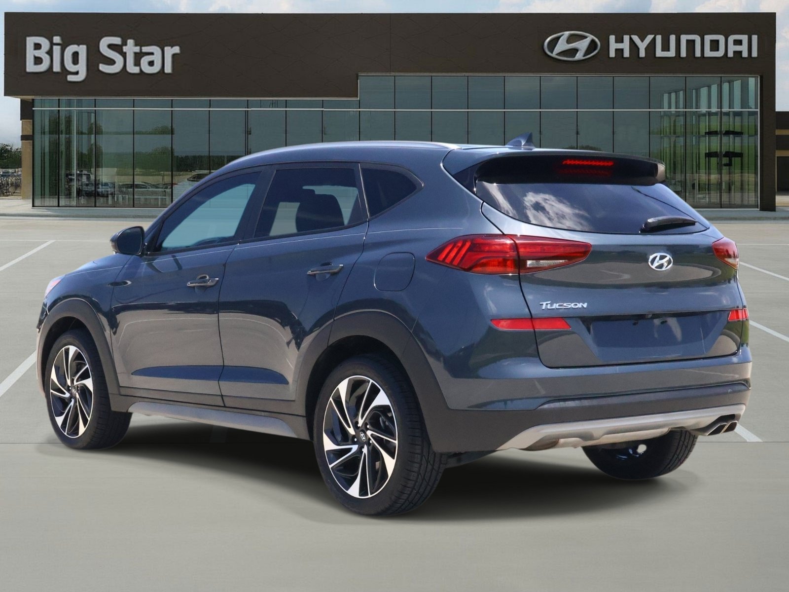 Used 2021 Hyundai Tucson Sport FWD image 3