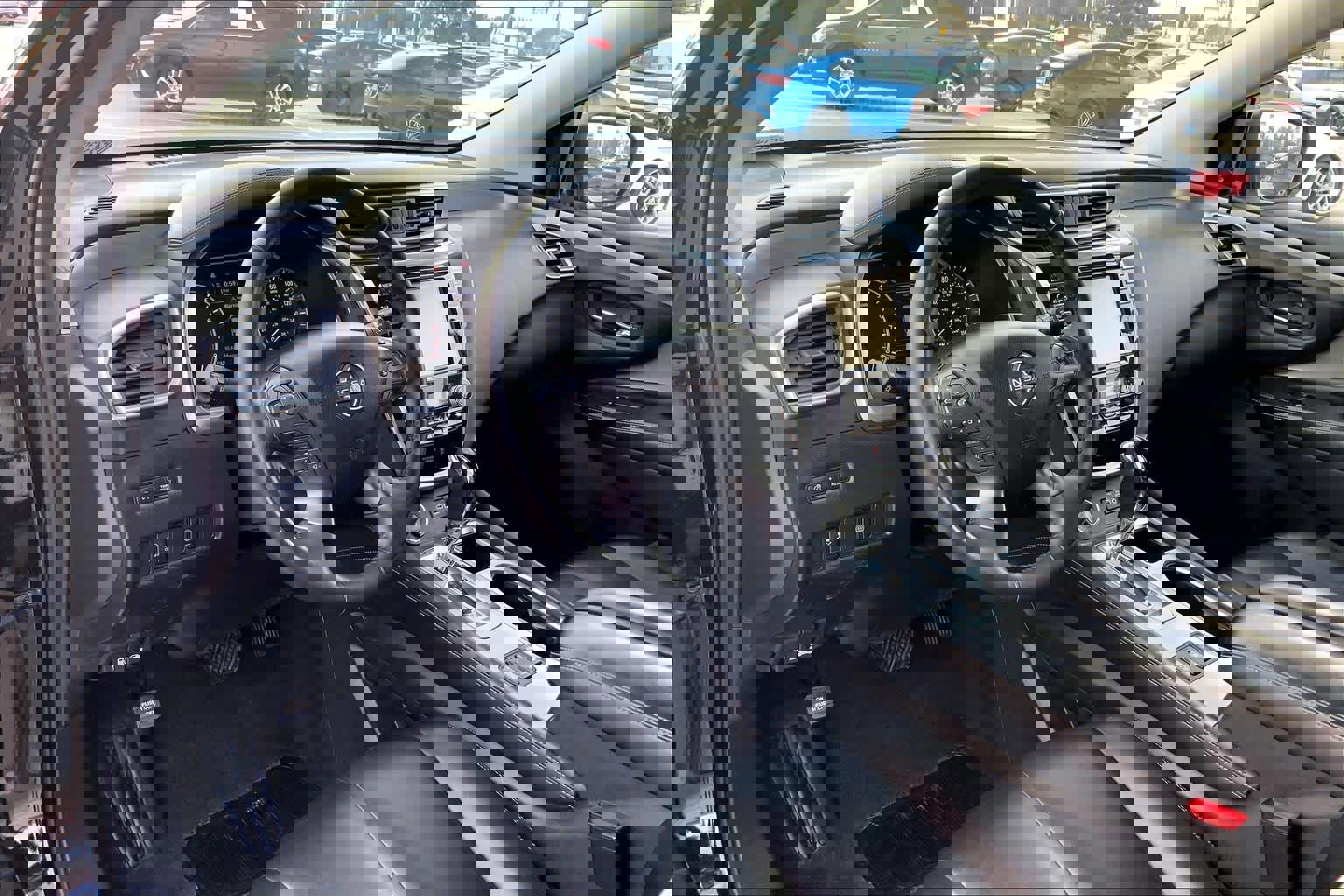 Used 2023 Nissan Murano SV image 16