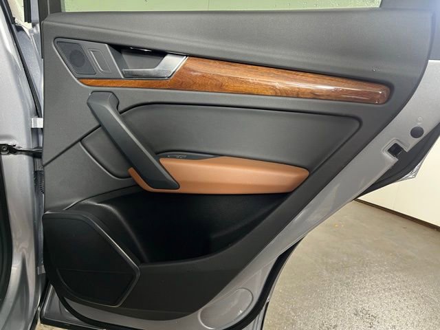 Used 2022 Audi Q5 2.0T Premium image 15