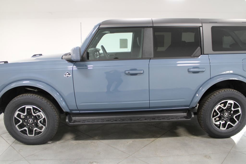New 2025 Ford Bronco Outer Banks image 5