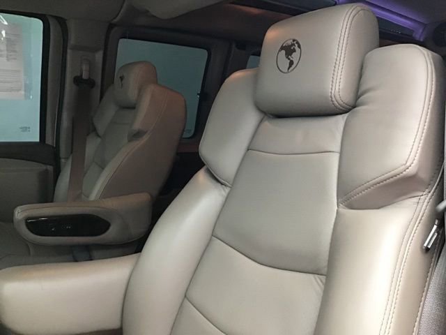 Used 2023 Chevrolet Express 2500 image 20