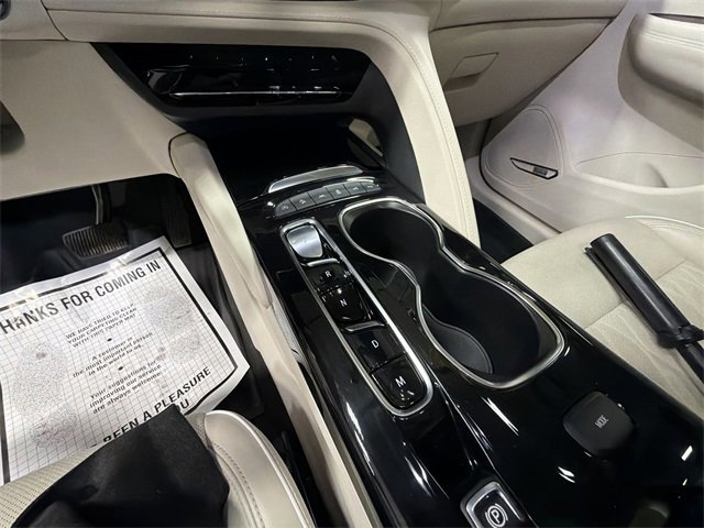 Used 2023 Buick Envision Avenir image 49