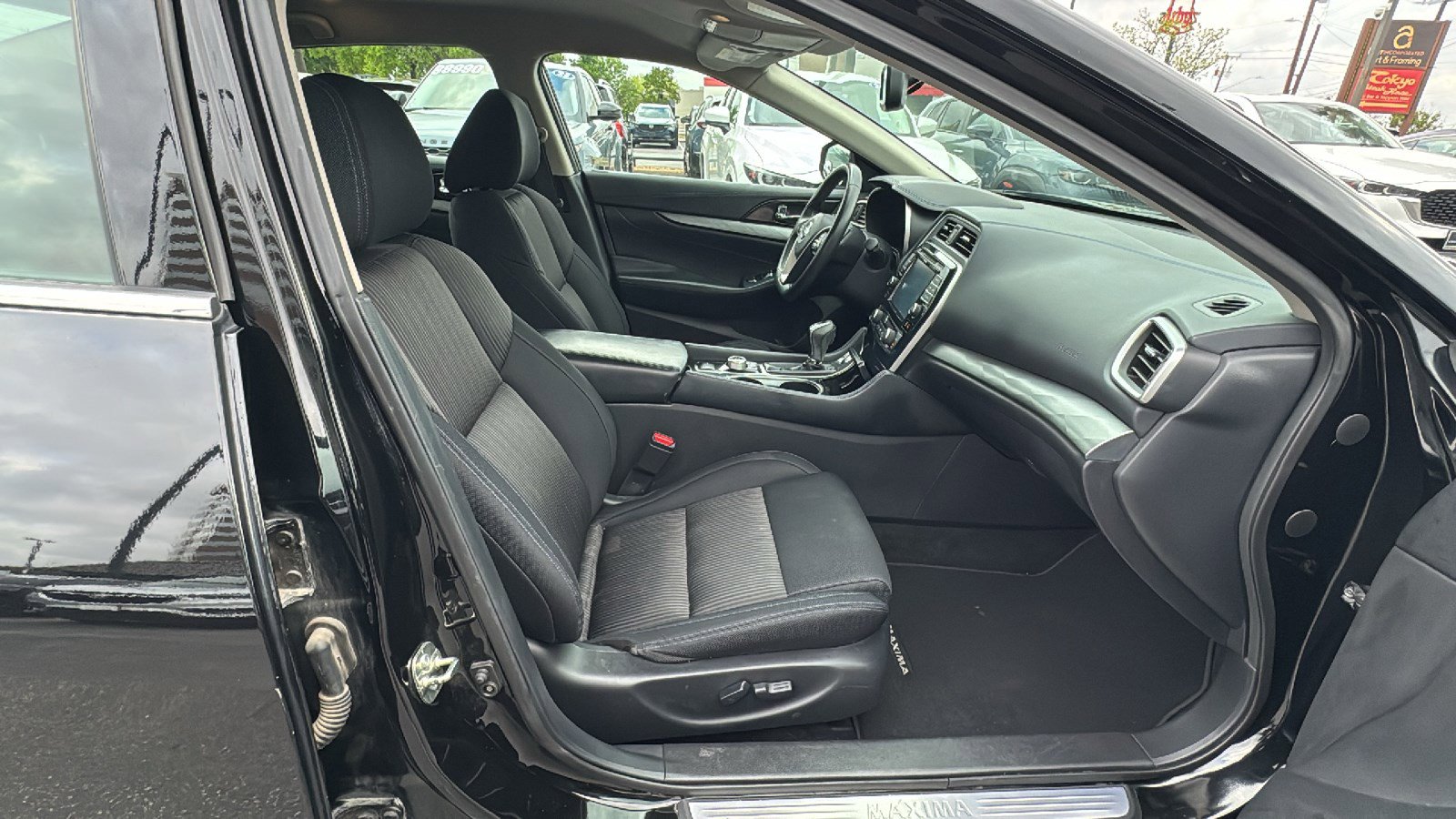 Used 2018 Nissan Maxima 3.5 S image 22