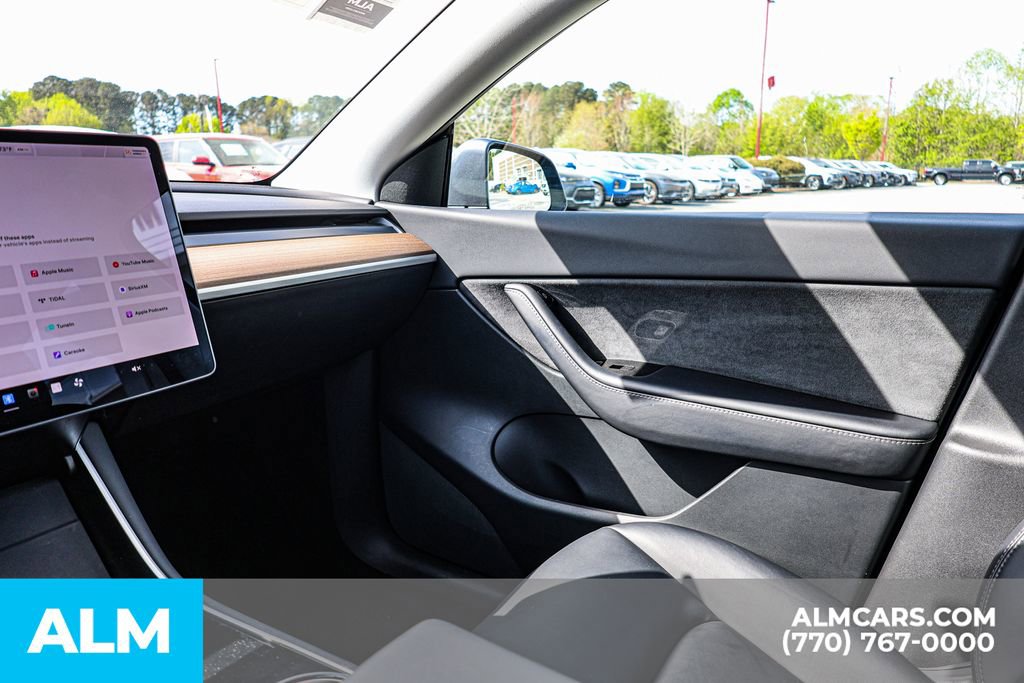 Used 2021 Tesla Model Y Long Range image 41