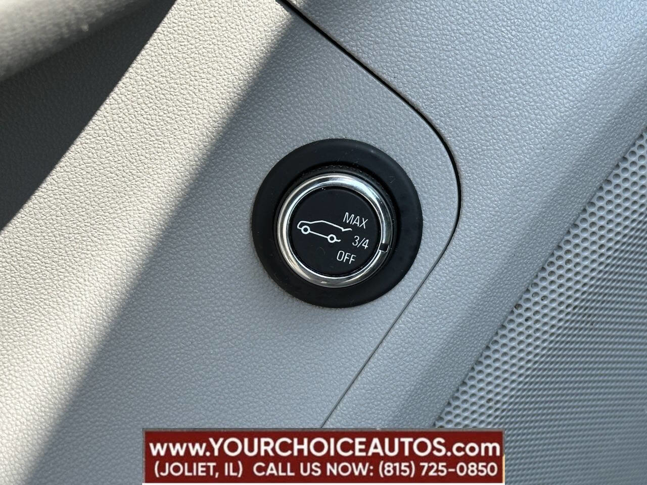 Used 2017 GMC Acadia SLE image 17