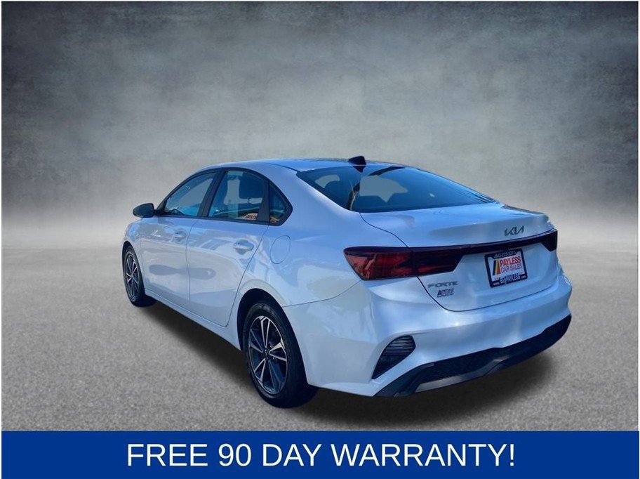 Used 2024 Kia Forte LXS image 9