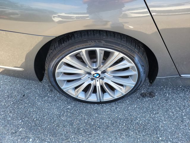 Used 2016 BMW 750i xDrive AWD/4WD image 6