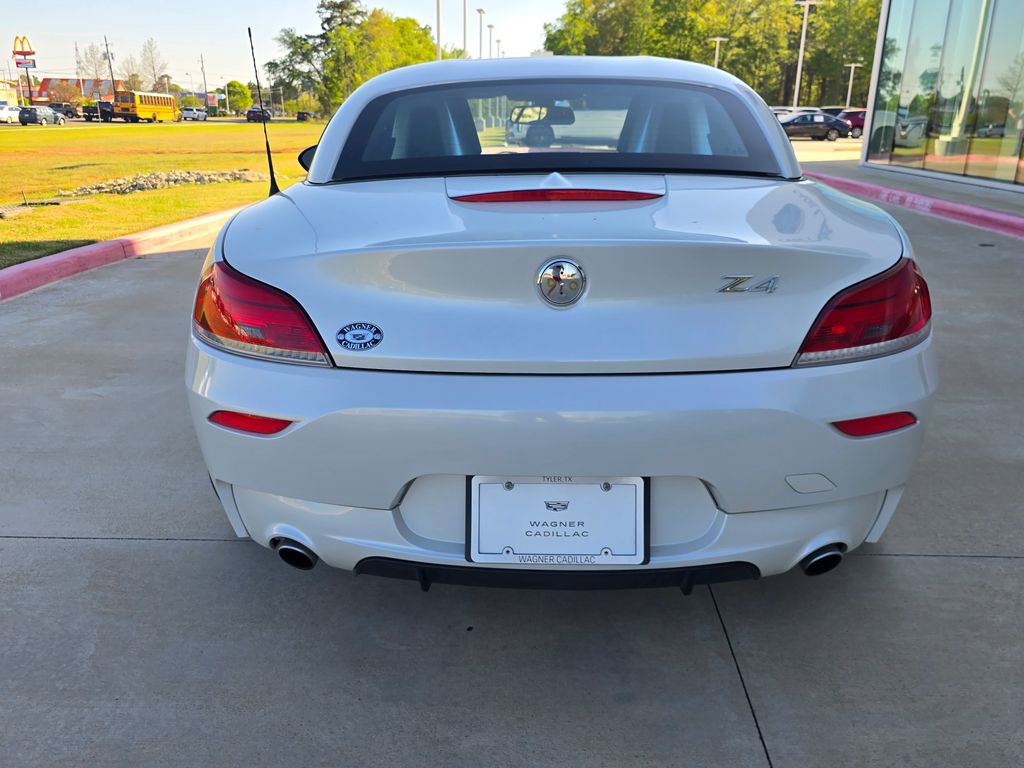 Used 2014 BMW Z4 sDrive35is image 4