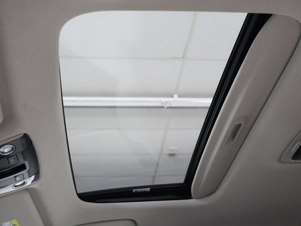 Used 2023 Kia Niro EX Touring FWD image 21