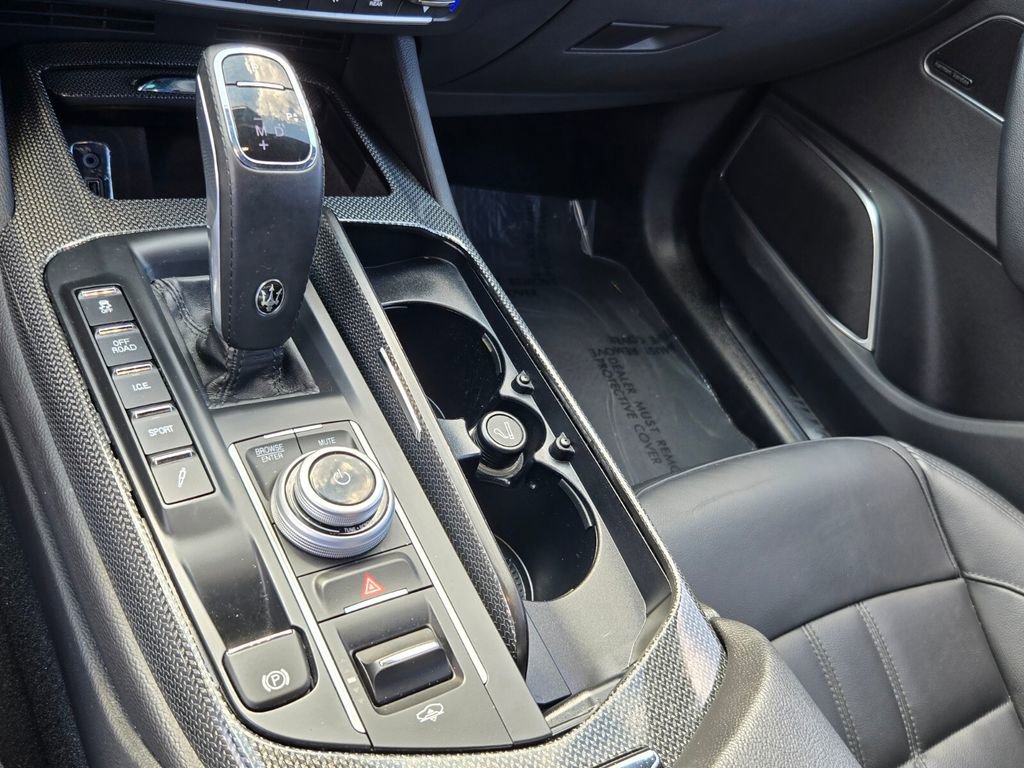 Used 2022 Maserati Levante Modena S image 22