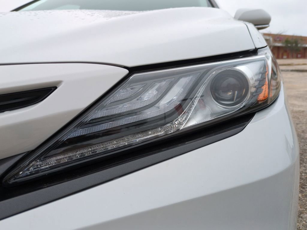 Used 2024 Toyota Camry XSE FWD image 10