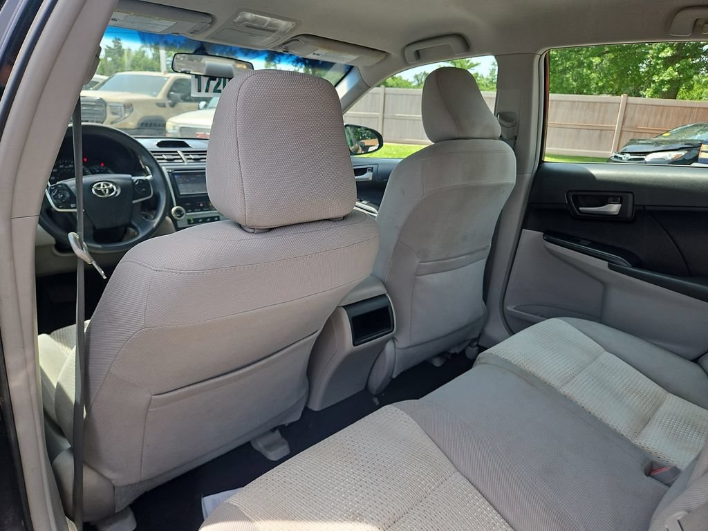 Used 2012 Toyota Camry LE FWD image 15