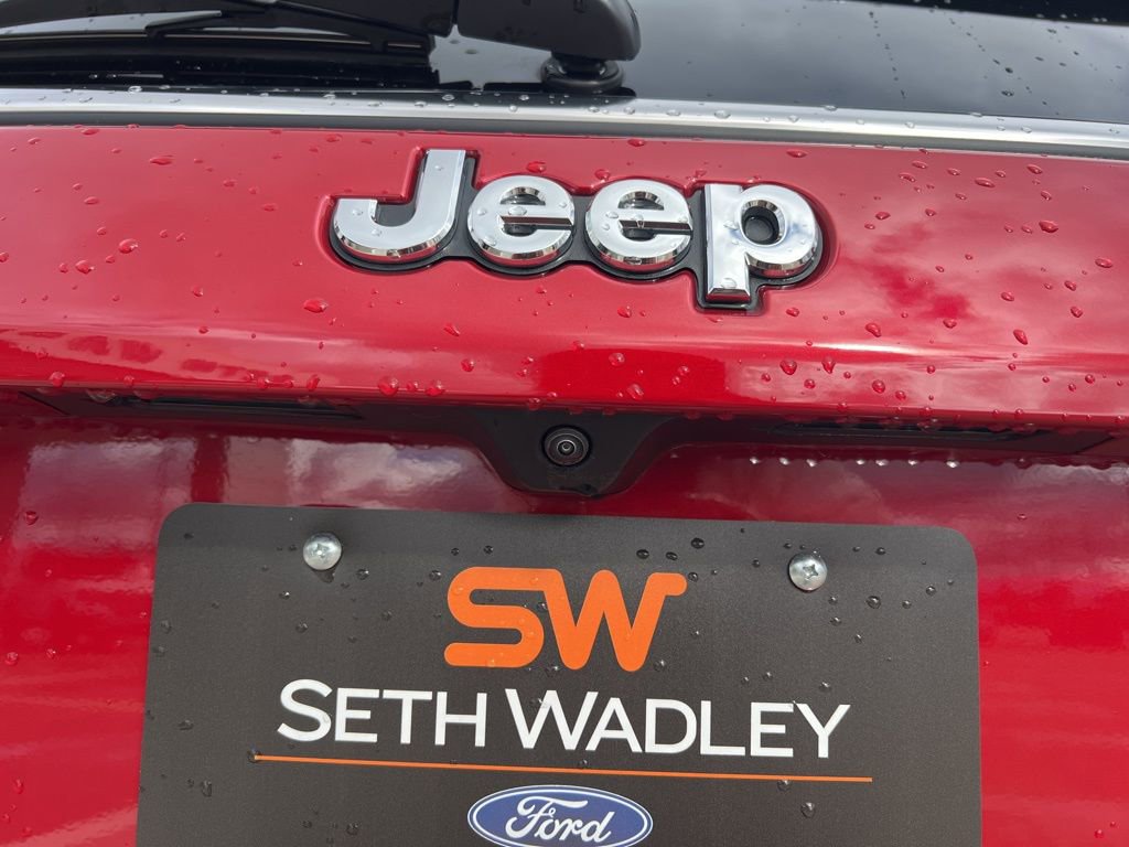 Used 2025 Jeep Compass Limited image 7