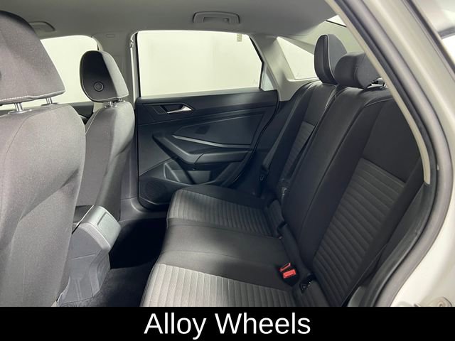 Used 2022 Volkswagen Jetta S image 11