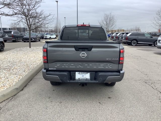 Used 2022 Nissan Frontier SV AWD/4WD image 6