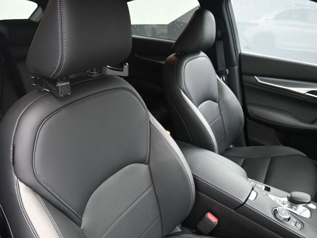 Used 2023 INFINITI QX55 Luxe w/ Cargo Package AWD/4WD image 39