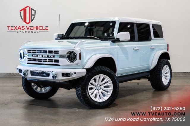 Used 2025 Ford Bronco Heritage Edition image 1
