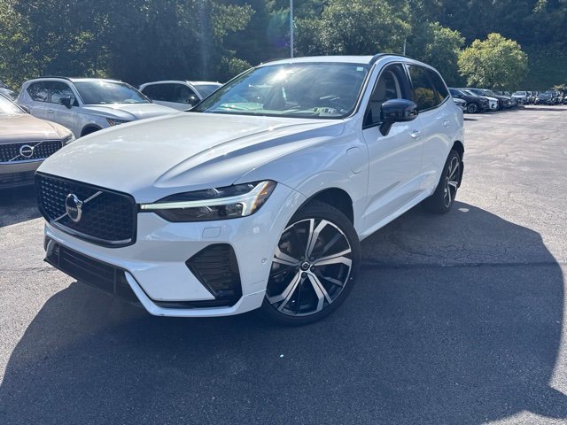 Used 2023 Volvo XC60 T8 Ultimate w/ Climate Package AWD/4WD image 1