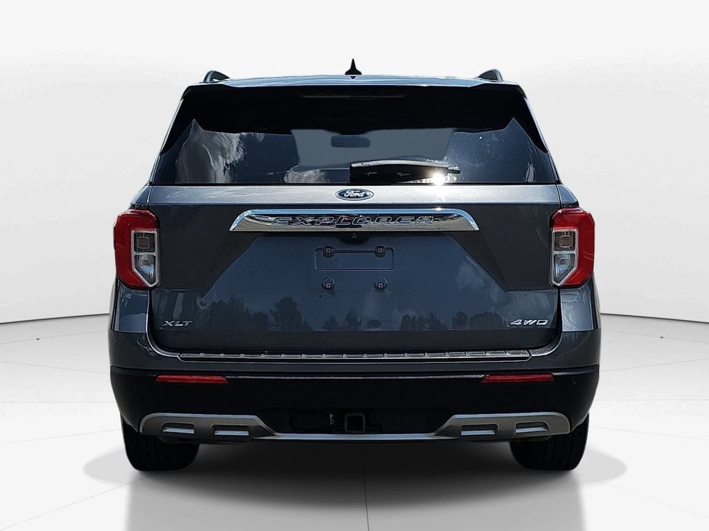 Used 2021 Ford Explorer XLT w/ Equipment Group 202A AWD/4WD image 7