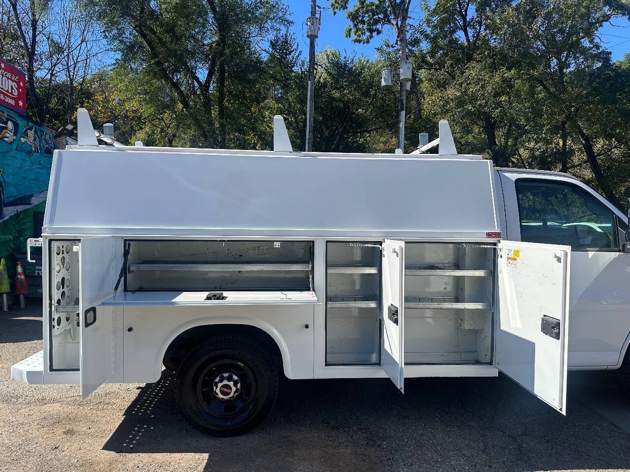 Used 2015 GMC Savana 3500 RWD image 7
