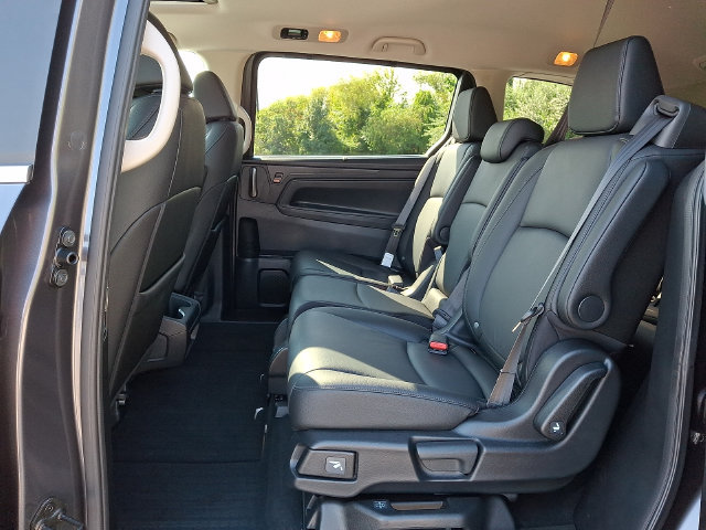 Certified 2026 Honda Odyssey EX-L image 10