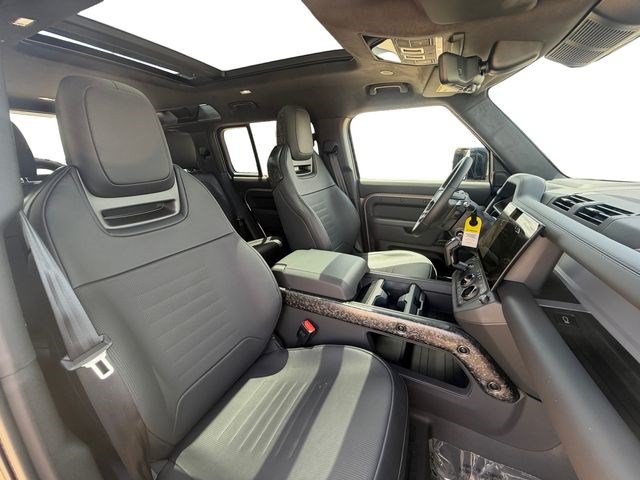 New 2026 Land Rover Defender 110 OCTA AWD/4WD image 16