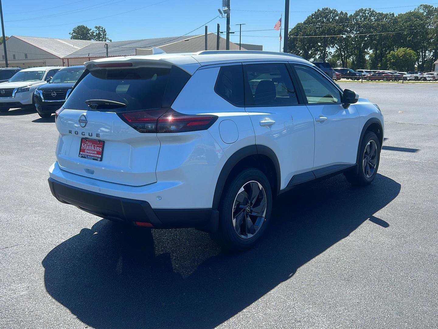 New 2026 Nissan Rogue SV w/ SV Premium Package image 4
