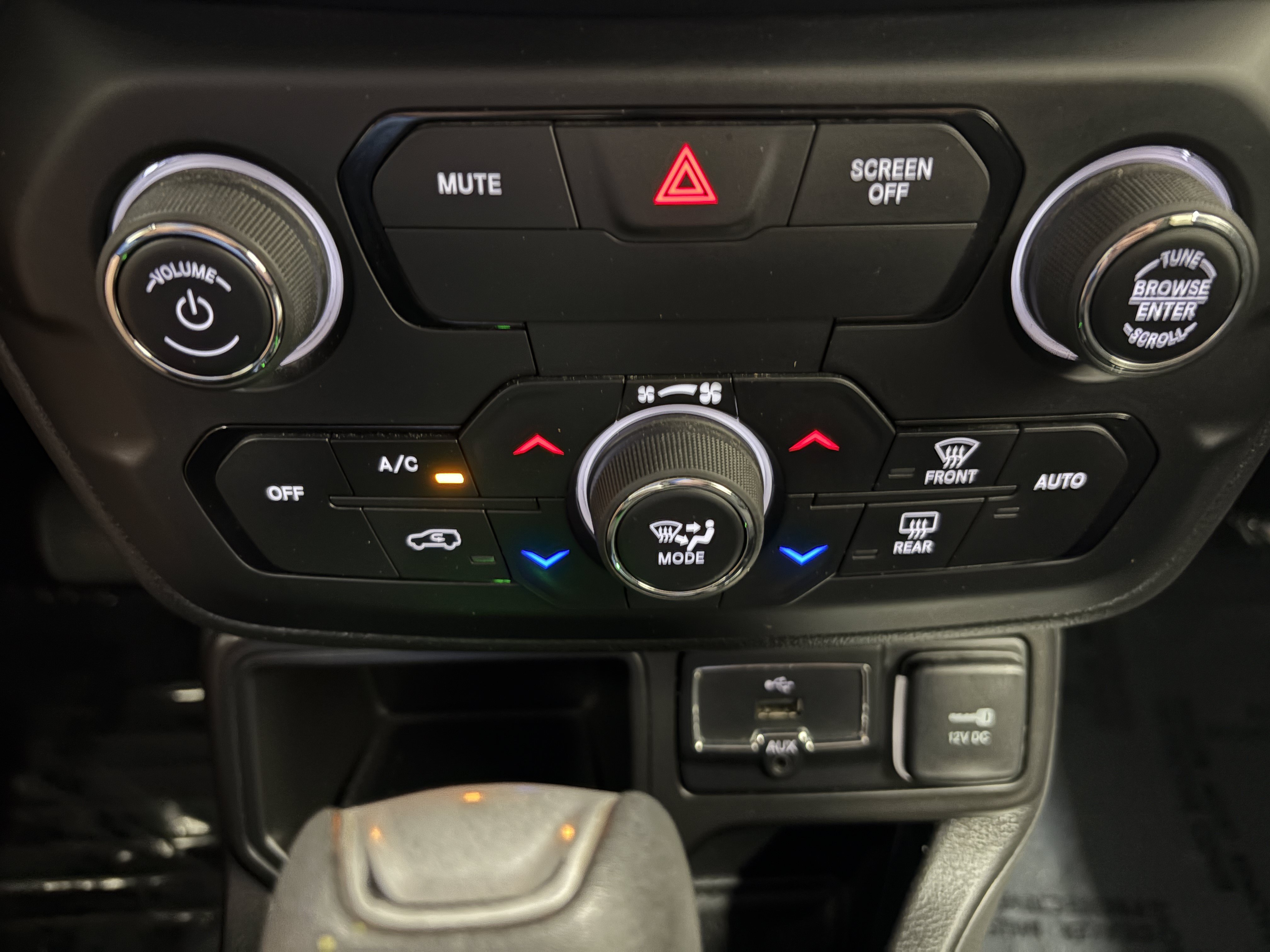 Used 2019 Jeep Renegade Altitude w/ Quick Order Package 2XM FWD image 15