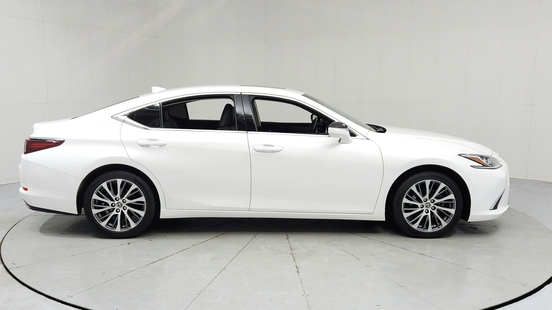 Used 2019 Lexus ES 350 w/ Premium Package image 6