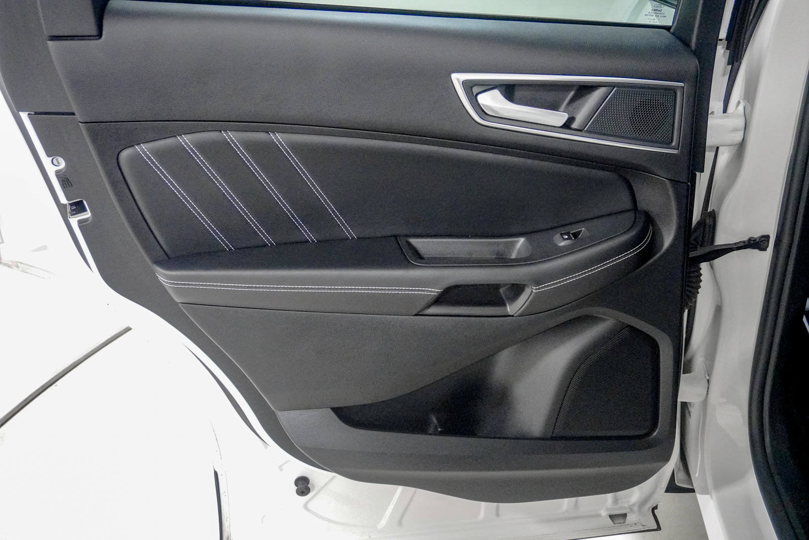 Used 2024 Ford Edge ST w/ Equipment Group 401A AWD/4WD image 37