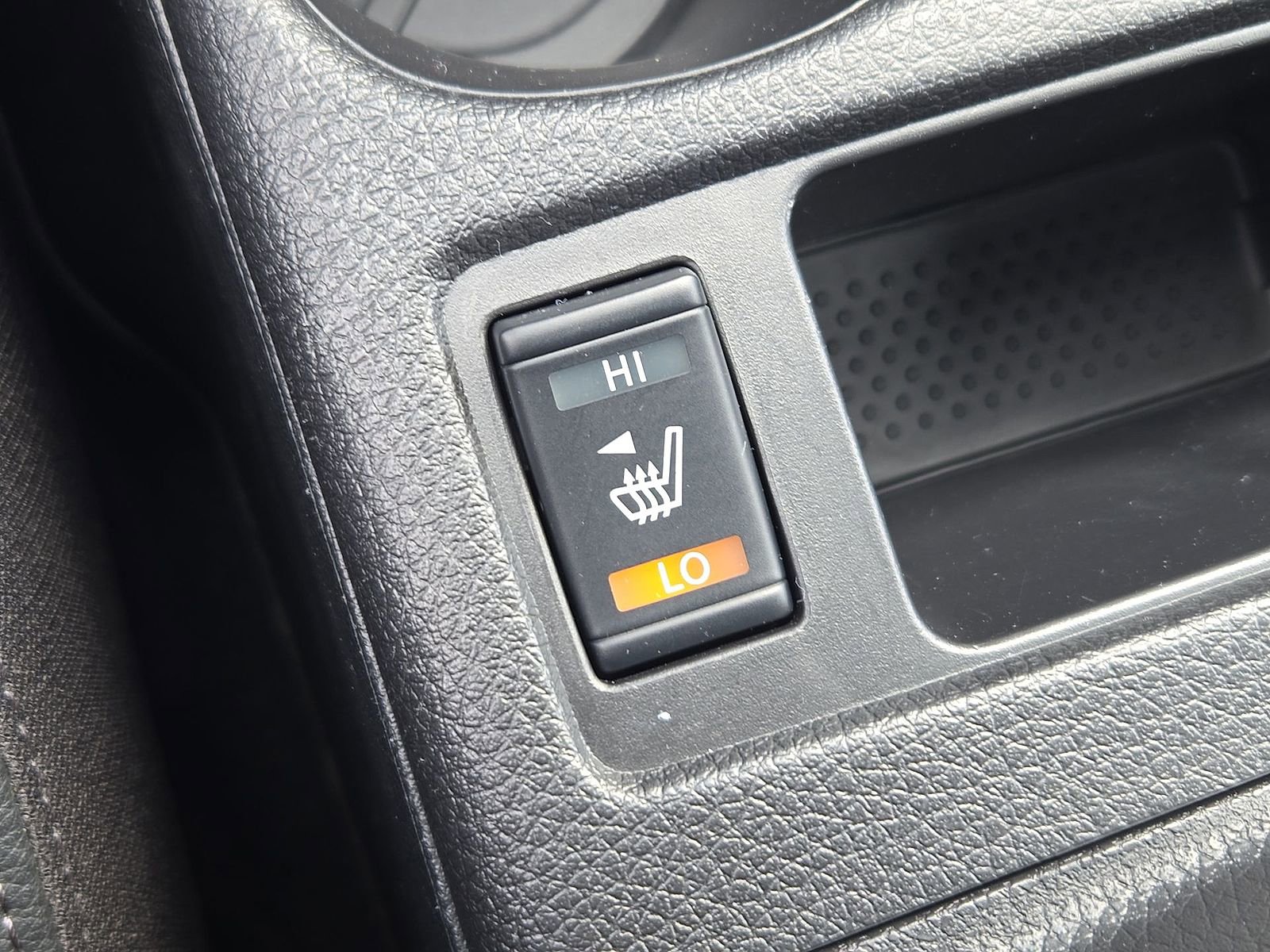 Used 2021 Nissan Rogue Sport SL w/ Premium Package image 25