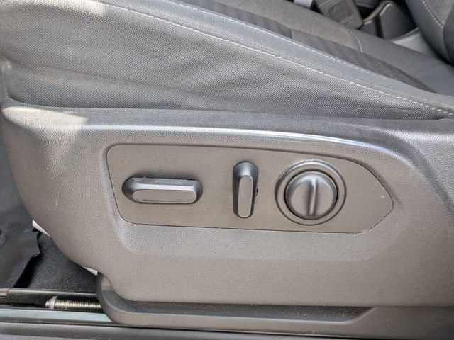 Used 2020 Chevrolet Silverado 1500 RST AWD/4WD image 18
