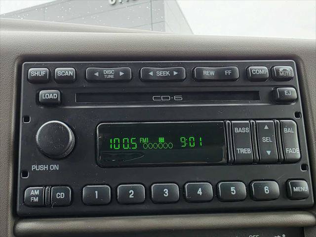 Used 2004 Ford F250 Lariat AWD/4WD image 24